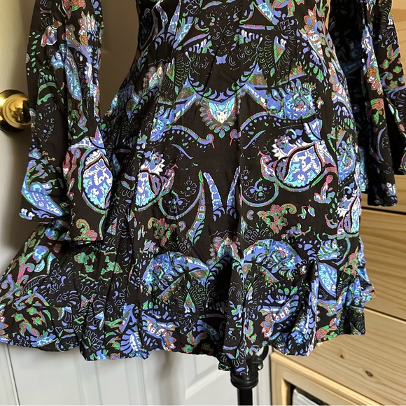 EXPRESS Bell Sleeve Dress - Picture 7 of 9